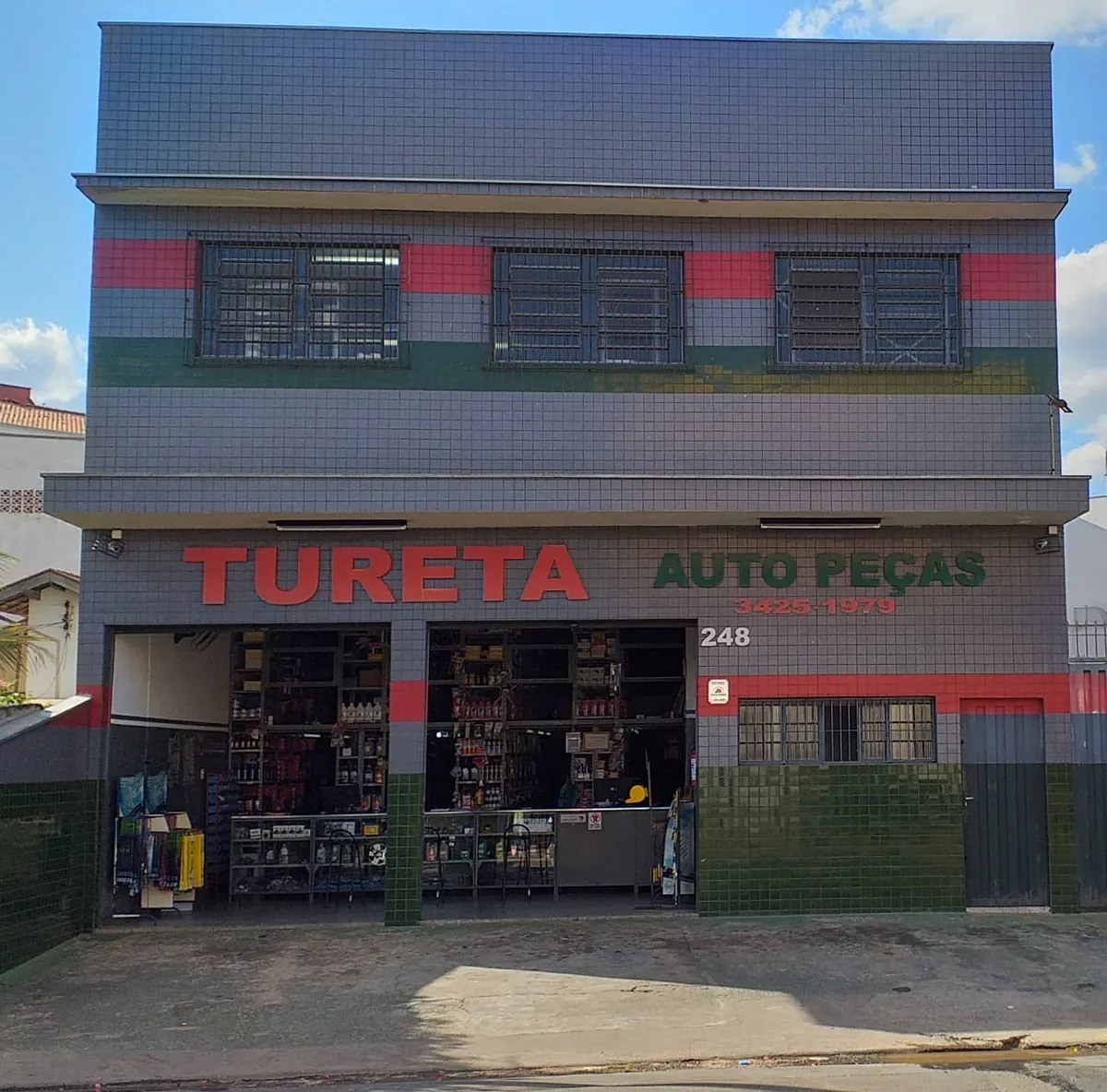 Fachada da Tureta Auto Peças na Rua Ricardo Melotto, 248, em Piracicaba